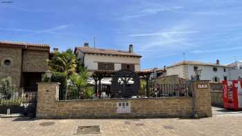 Camino Del Perdón Albergue-Restaurante