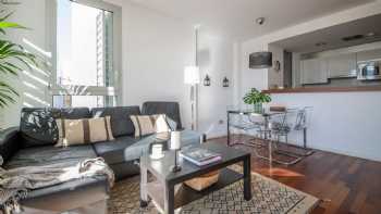 You Stylish City Center Apartments