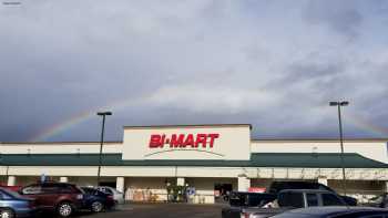 Bi-Mart Membership Discount Stores