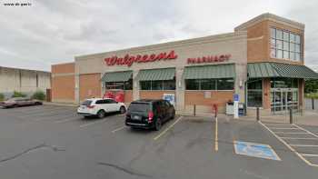 COVID-19 Drive-Thru Testing at Walgreens