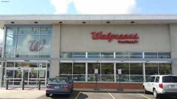 COVID-19 Drive-Thru Testing at Walgreens