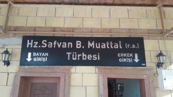 Safvan Bin Muattal Türbesi