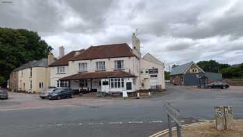 The Crown at Whitchurch