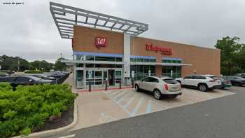 COVID-19 Drive-Thru Testing at Walgreens