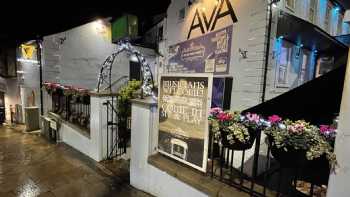 The Ava Winebar