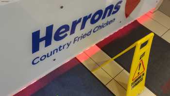 Herron's Country Fried Chicken Comber