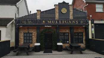 Mulligans Bar