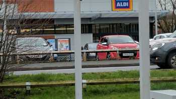 KFC Caerphilly - Cross Way Retail Park