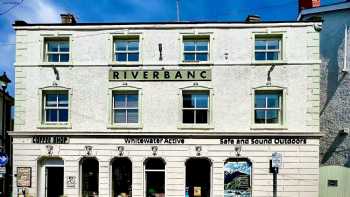 Riverbanc Cafe & Hotel