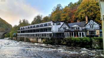 The Chainbridge Hotel