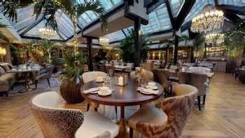 Palm Court Restaurant, Bar & Piano Lounge