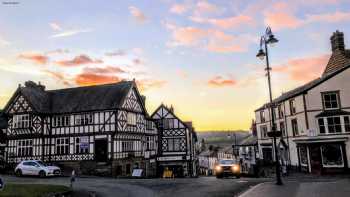 The Castle Hotel - JD Wetherspoon