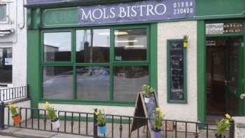 Mols Bistro