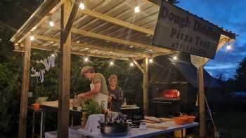 Dough Diddley's Pizza Tent