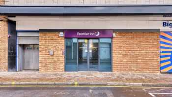 Premier Inn London Romford Town Centre hotel