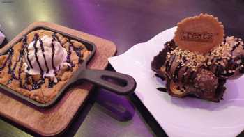 Treatz Dessert Parlour