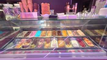 Treatz Dessert Parlour