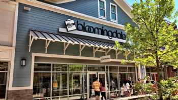 Bloomingdale's Outlet