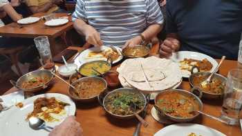 GK Lounge Ilford | Indian Restaurant | Takeaway | Sports Bar | Banqueting Hall