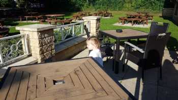 Oak Tree Farm - Dining & Carvery