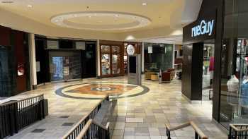 Mall at Fox Run