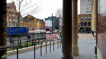 London Borough of Tower Hamlets, Town Hall