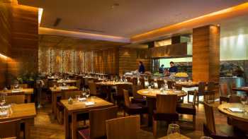 ROKA Canary Wharf