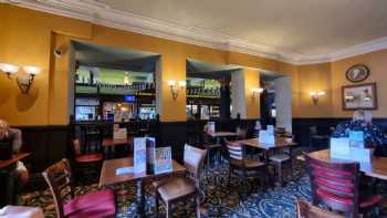 The Kings Head Hotel - JD Wetherspoon