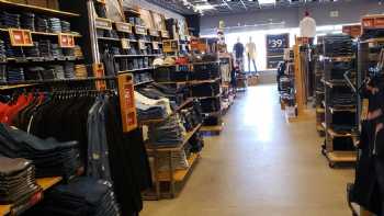 Levi's Outlet Store