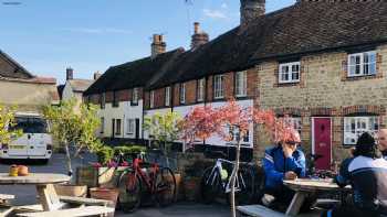 The Crown, Cuddington