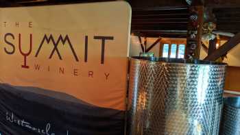 Summit Winery