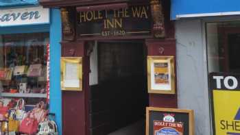 Hole I' The Wa' Inn