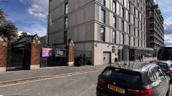 Premier Inn Slough Central South (Windsor Road) hotel