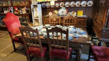 Virginia Jarvis Antiques