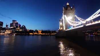 The Real Greek - Tower Bridge