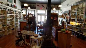 Emma Creeks Antiques