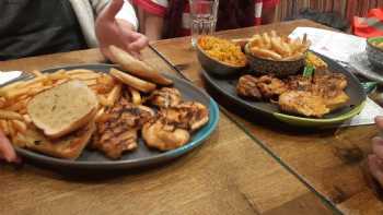 Nando's Enfield - Retail Park