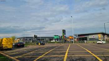 Nando's Enfield - Retail Park