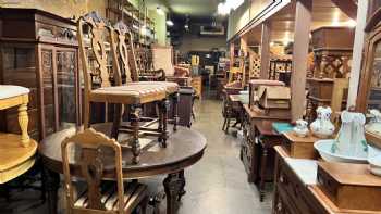 Hewitt's Antiques