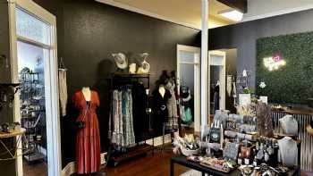 Broken Attic Boutique and Crystal Shop