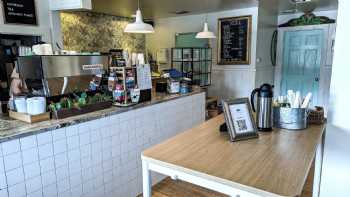 Caliche Coffee Bar & Ranch Road Roasters