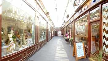 Lorne Arcade