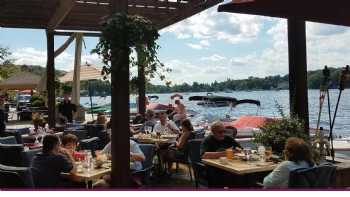 Lake House Restaurant and Bar