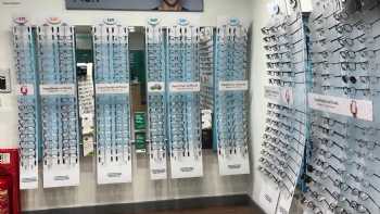 Specsavers Opticians and Audiologists - Larkhall