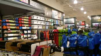 DICK'S Sporting Goods