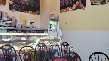 Carmine's Italian Deli & Cafe