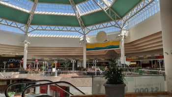 Oak View Mall