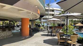 Holua Poolside Bar & Lounge