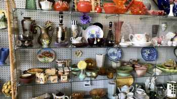 Julie's Antiques