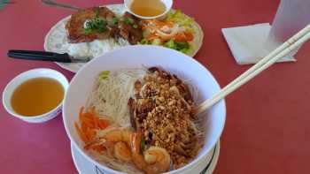 Hilo Rice Noodle Soup